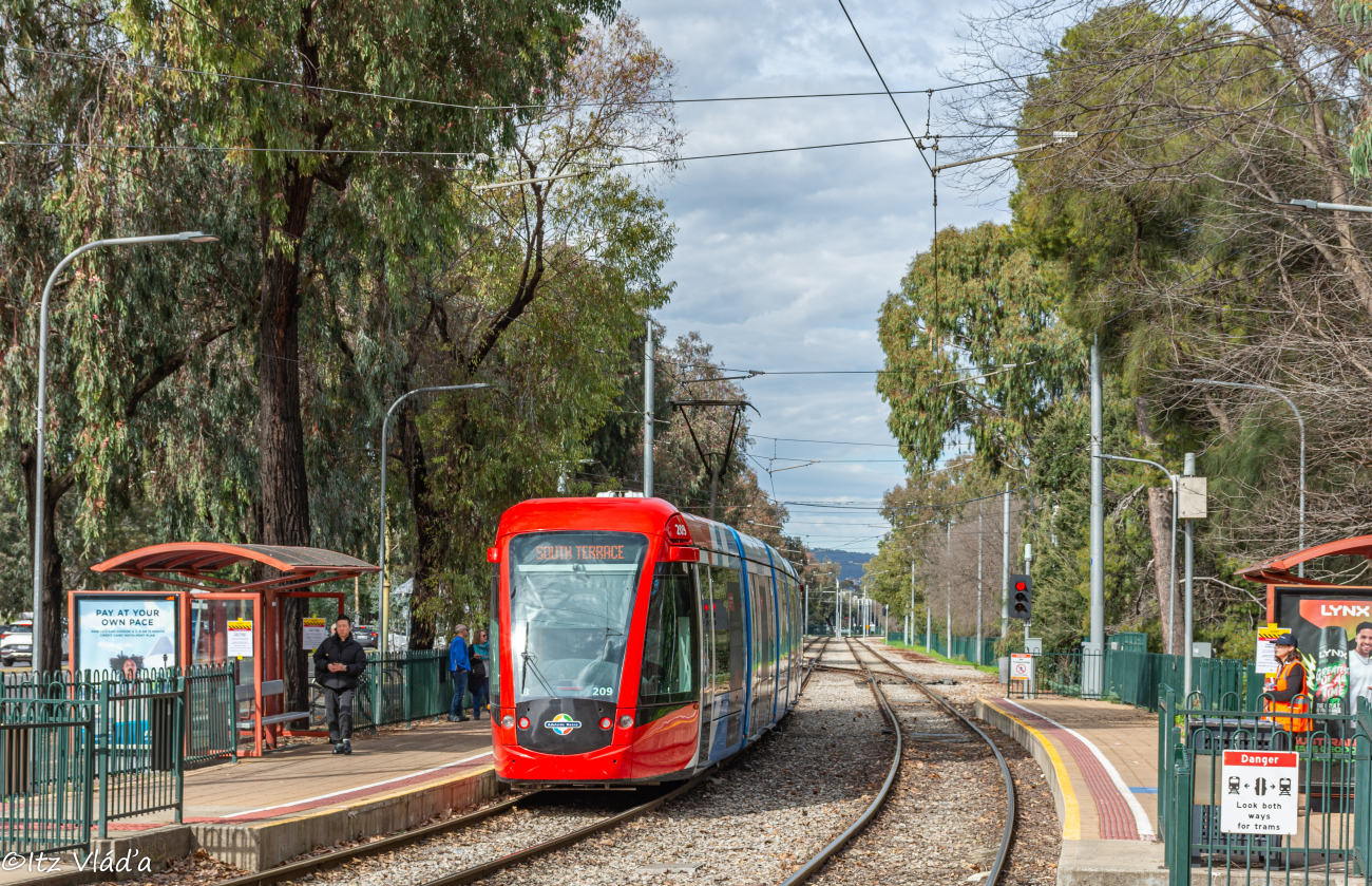 Аделаїда, Alstom Citadis 302 № 209; Аделаїда — Забастовка водителей трамваев — 25.08.2023; Аделаїда — Остановки