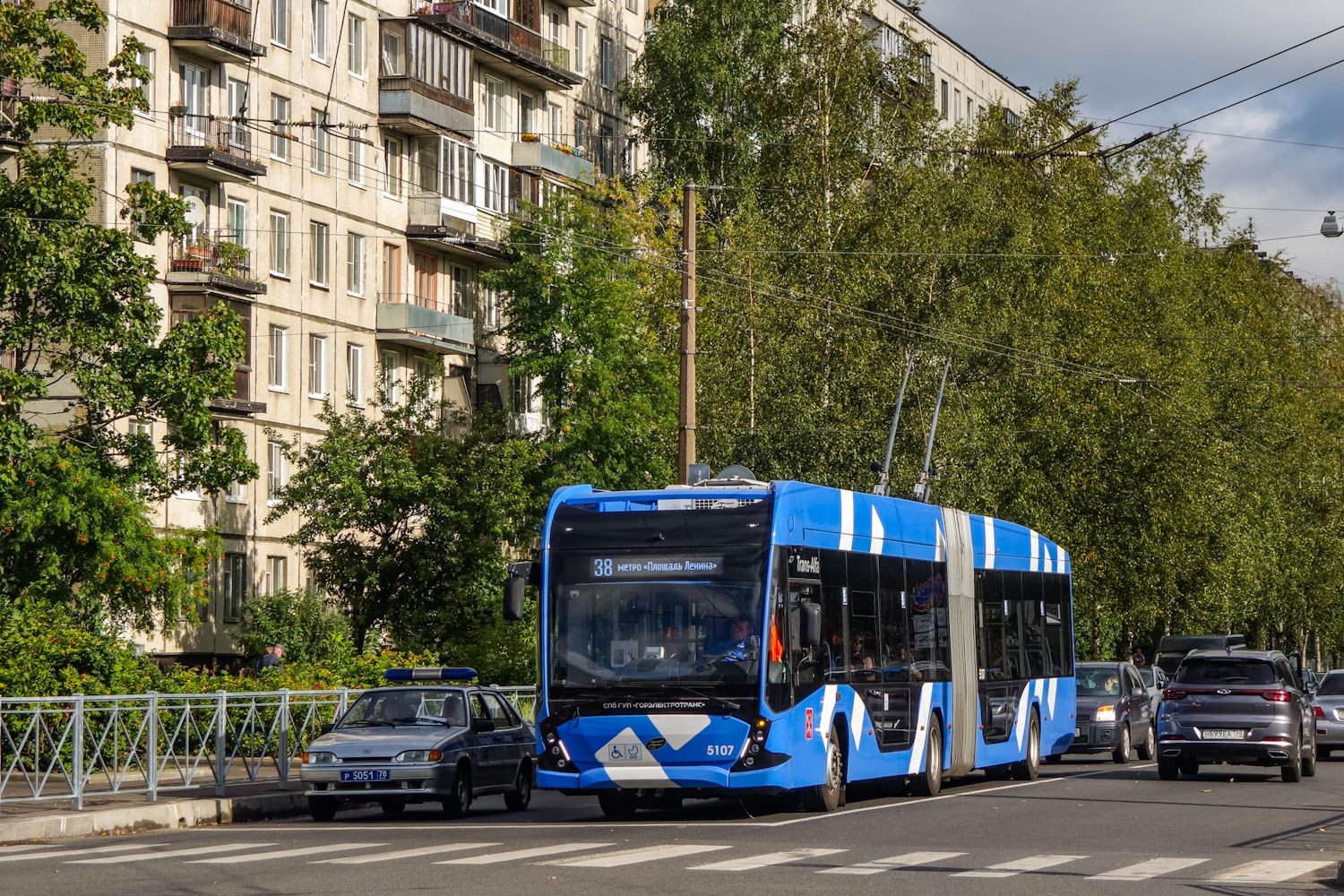 Санкт-Петербург, ВМЗ-6215.01 «Премьер» № 5107