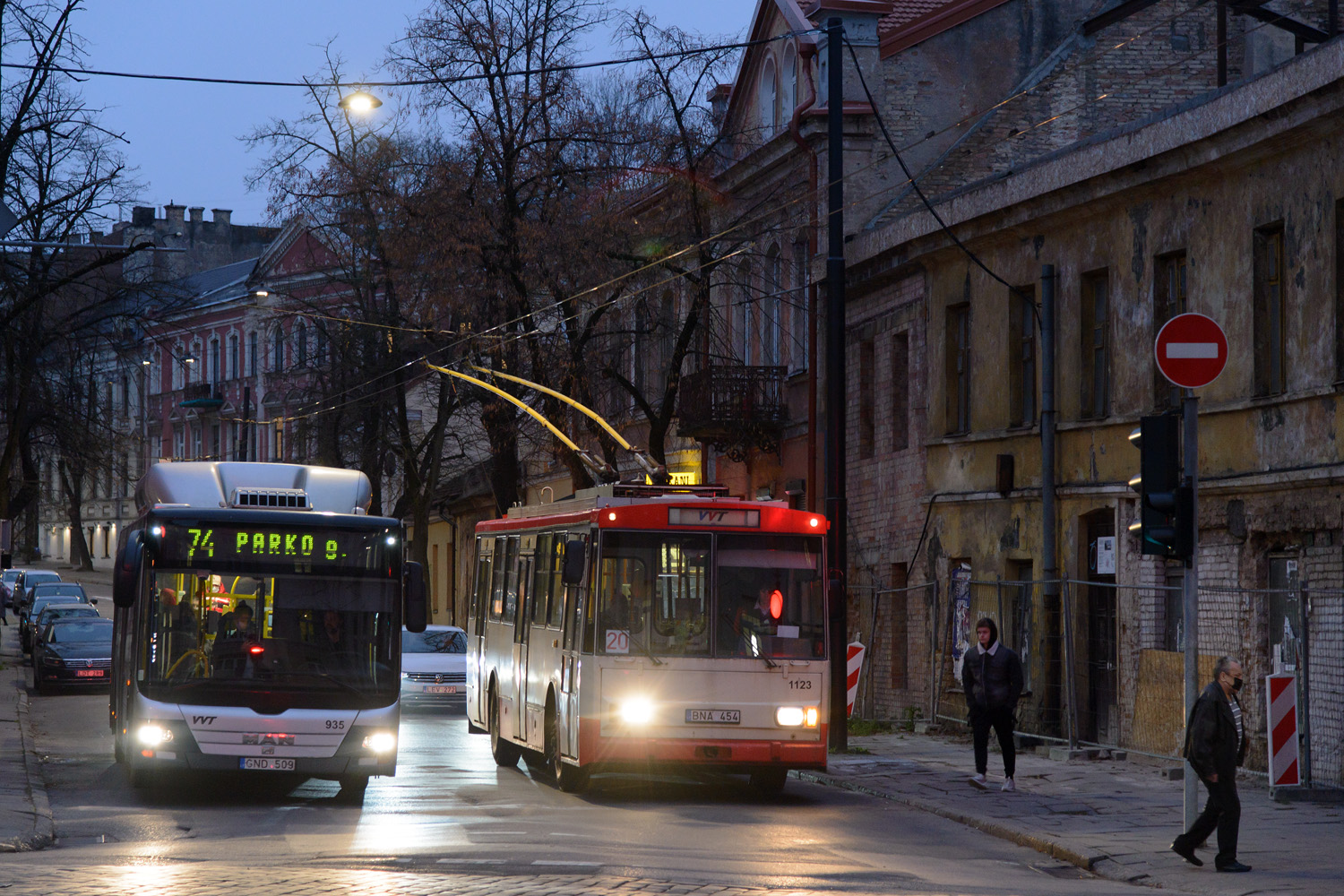 Вильнюс, Škoda 14Tr11/6 № 1123