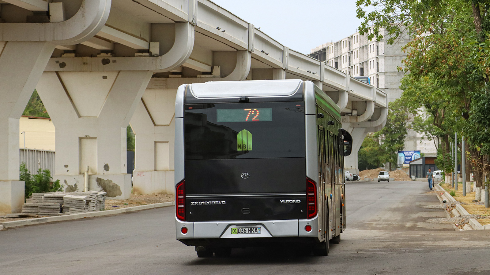 Tashkent, Yutong ZK6126BEVG č. 02612