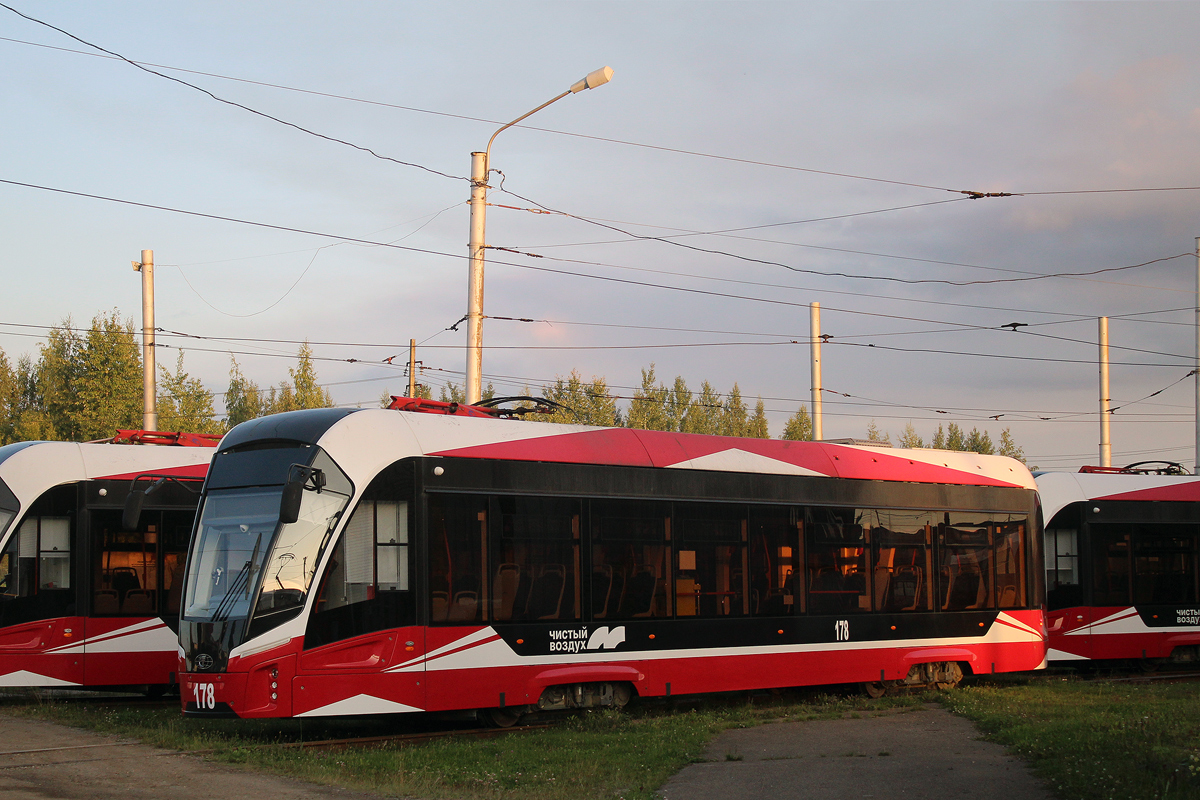 Череповец, 71-911ЕМ «Львёнок» № 178