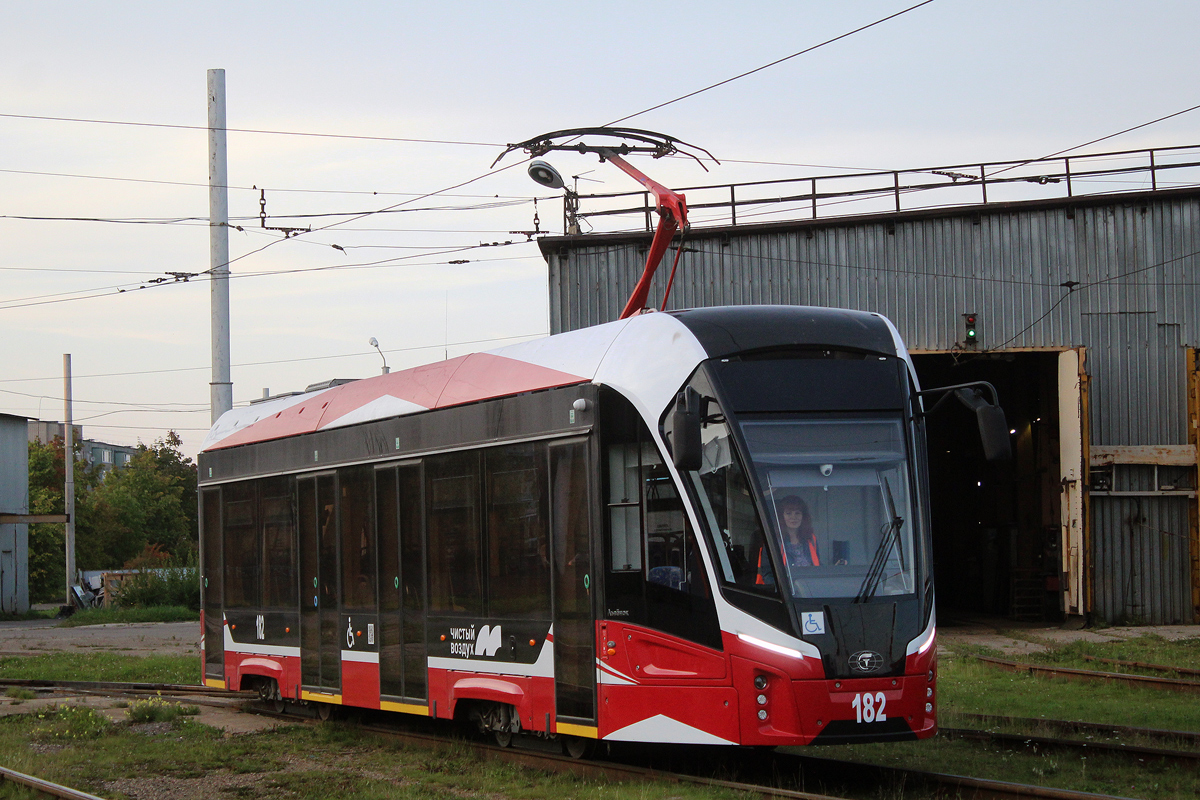 Čerepovėcas, 71-911EM “Lvyonok” nr. 182