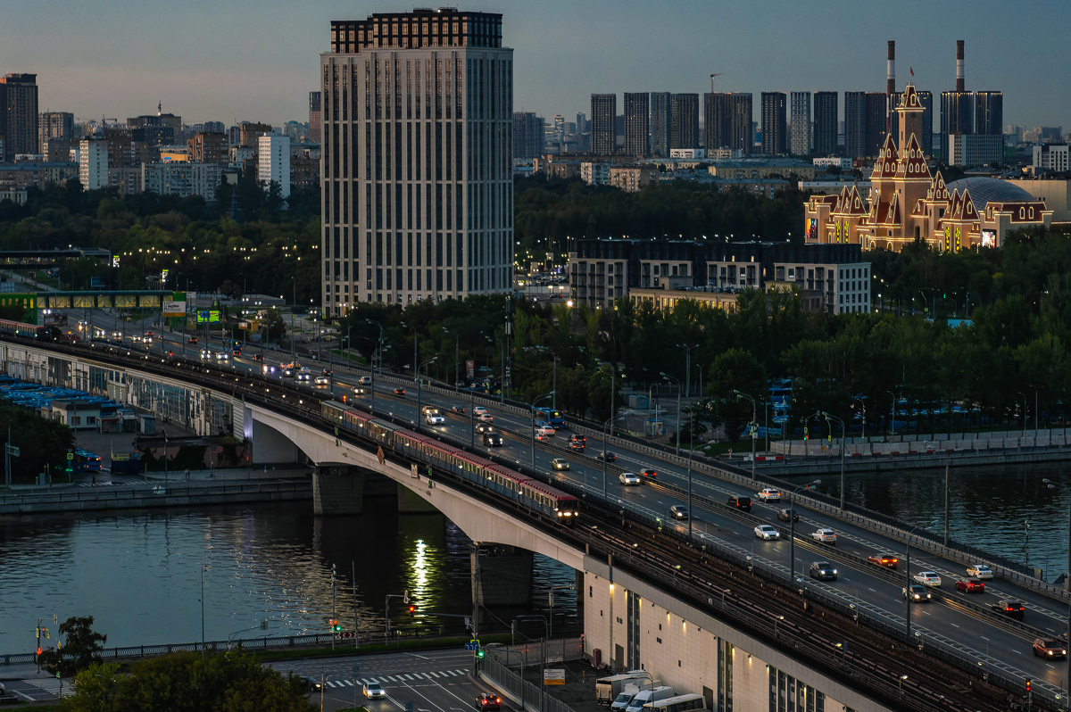 Москва — Метрополитен — [2] Замоскворецкая линия