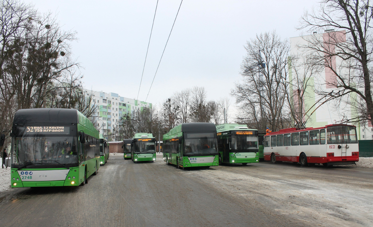 Харьков, PTS 12 № 2748; Харьков, PTS 12 № 2732; Харьков, Škoda 14Tr17/6M № 3104