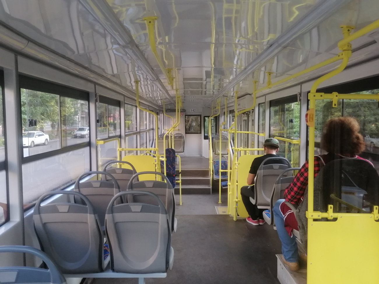 Омск, 71-407-01 № 142