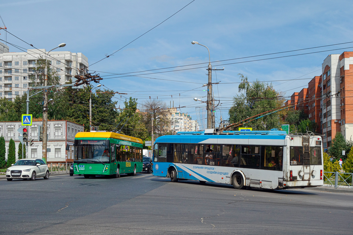 Пенза, УТТЗ-6241.01 «Горожанин» № 2323; Пенза, БКМ 321 № 2076