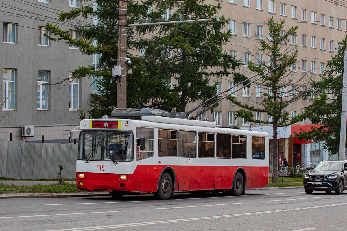 Ижевск, БТЗ-52761А № 1351