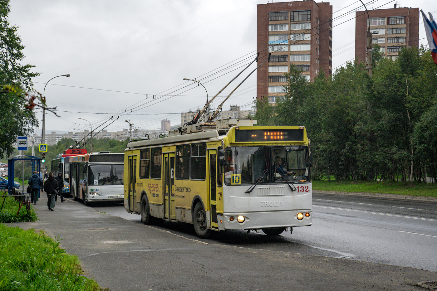 Мурманск, ЗиУ-682Г-016.02 № 132