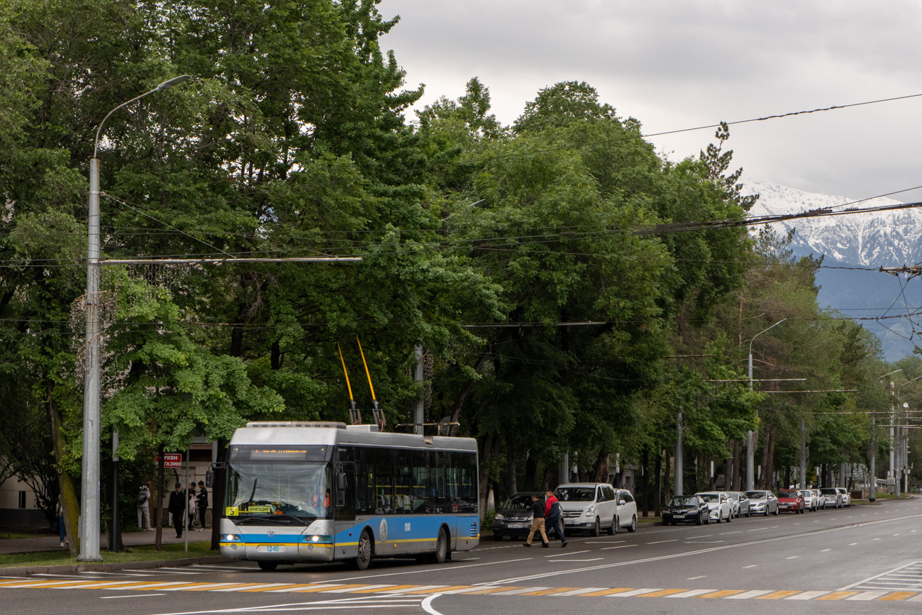 Almati, YoungMan JNP6120GDZ (Neoplan Kazakhstan) — 1240