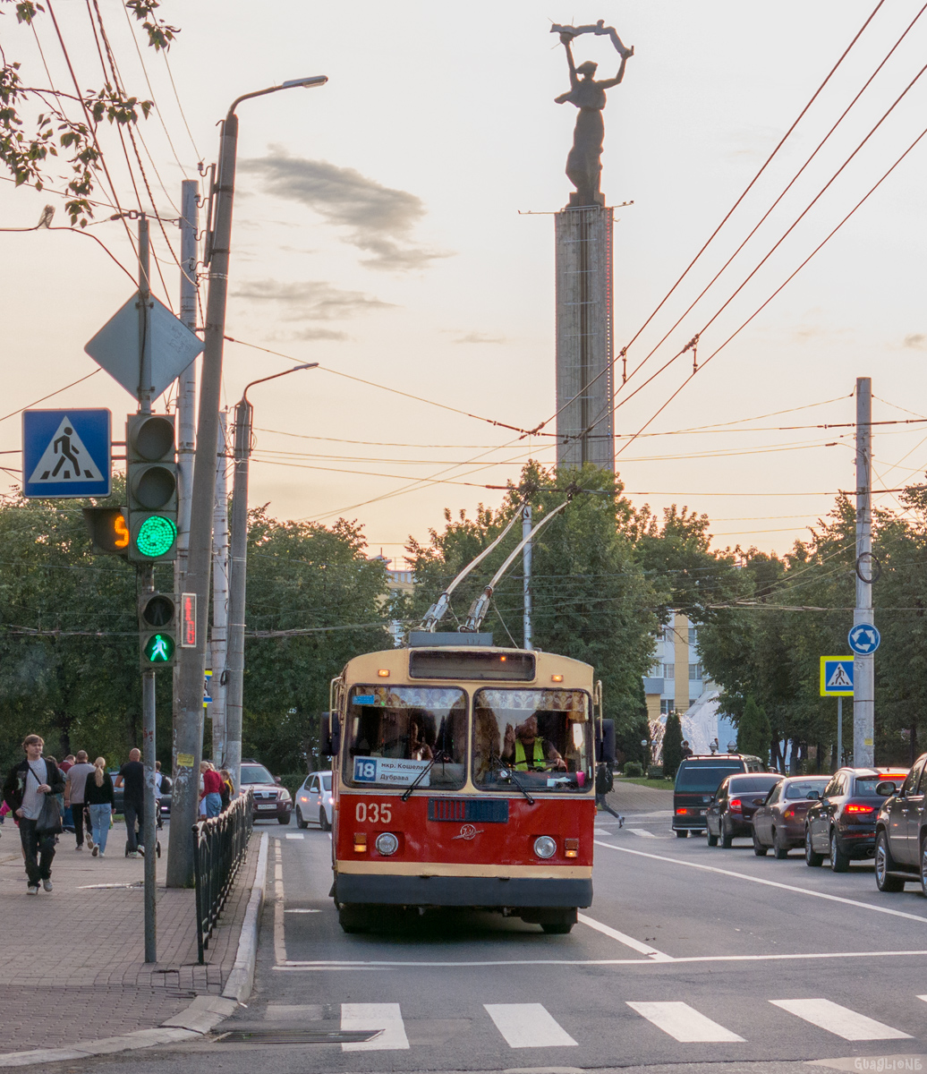 Kaluga, ZiU-682G [G00] Nr 035