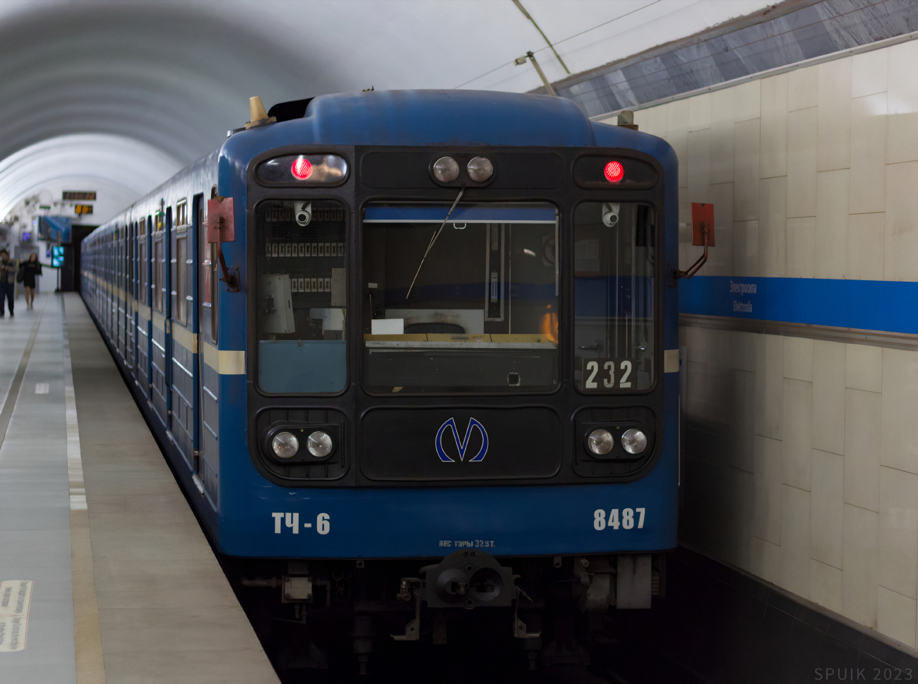 Санкт-Петербург, 81-717 (ЛВЗ) № 8487