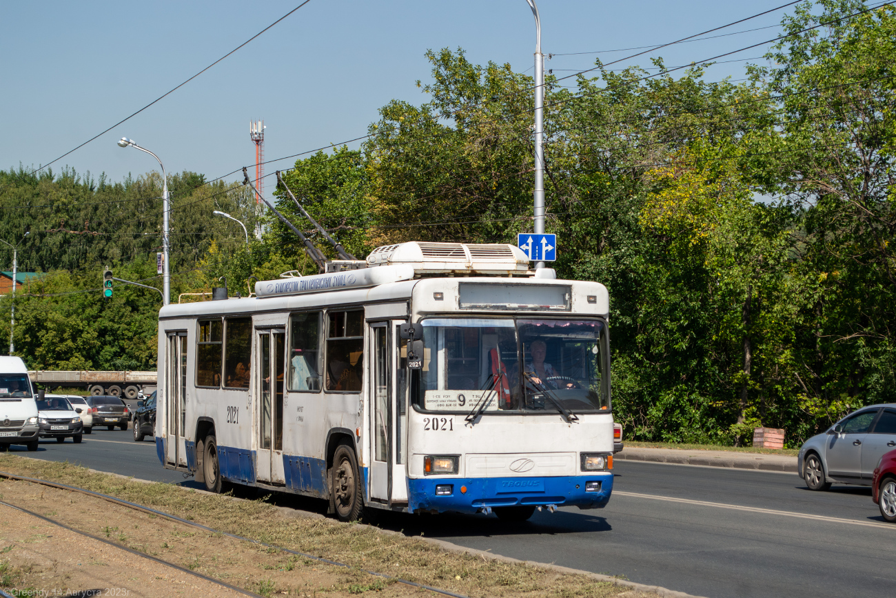 Уфа, БТЗ-52761Т № 2021