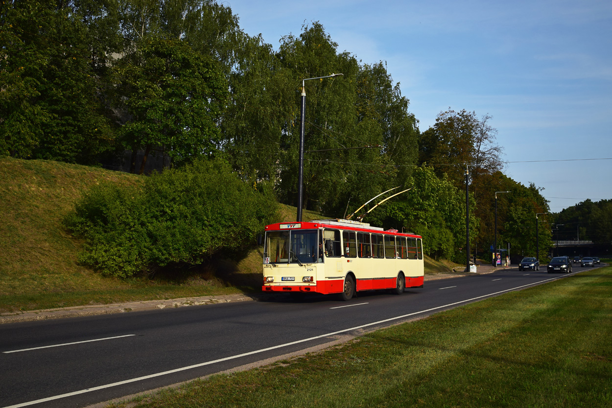 Вильнюс, Škoda 14Tr10/6 № 2121