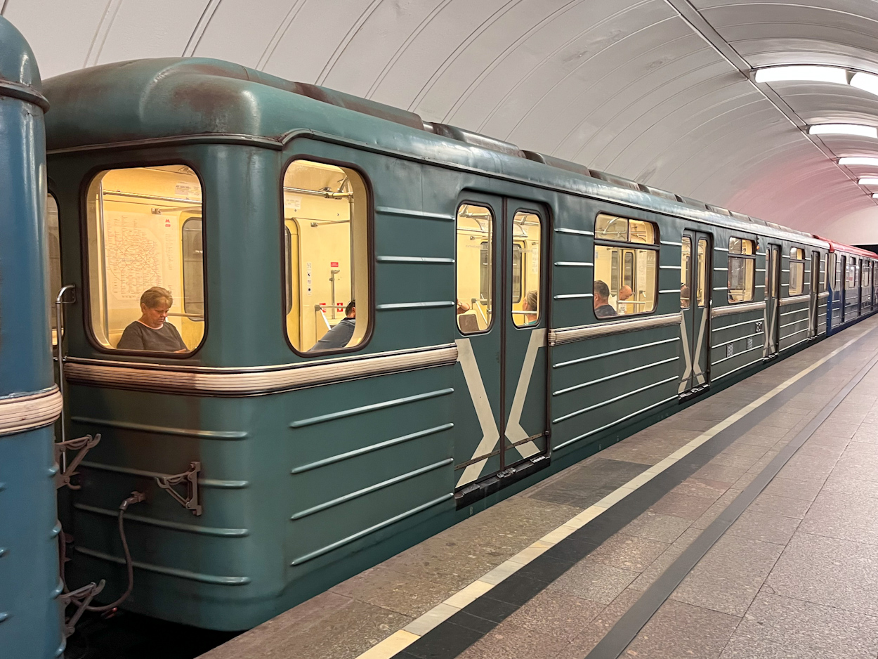 Москва, 81-714.5М (МВМ) № 1230 Москва, 81-714.5М (МВМ) № 1230