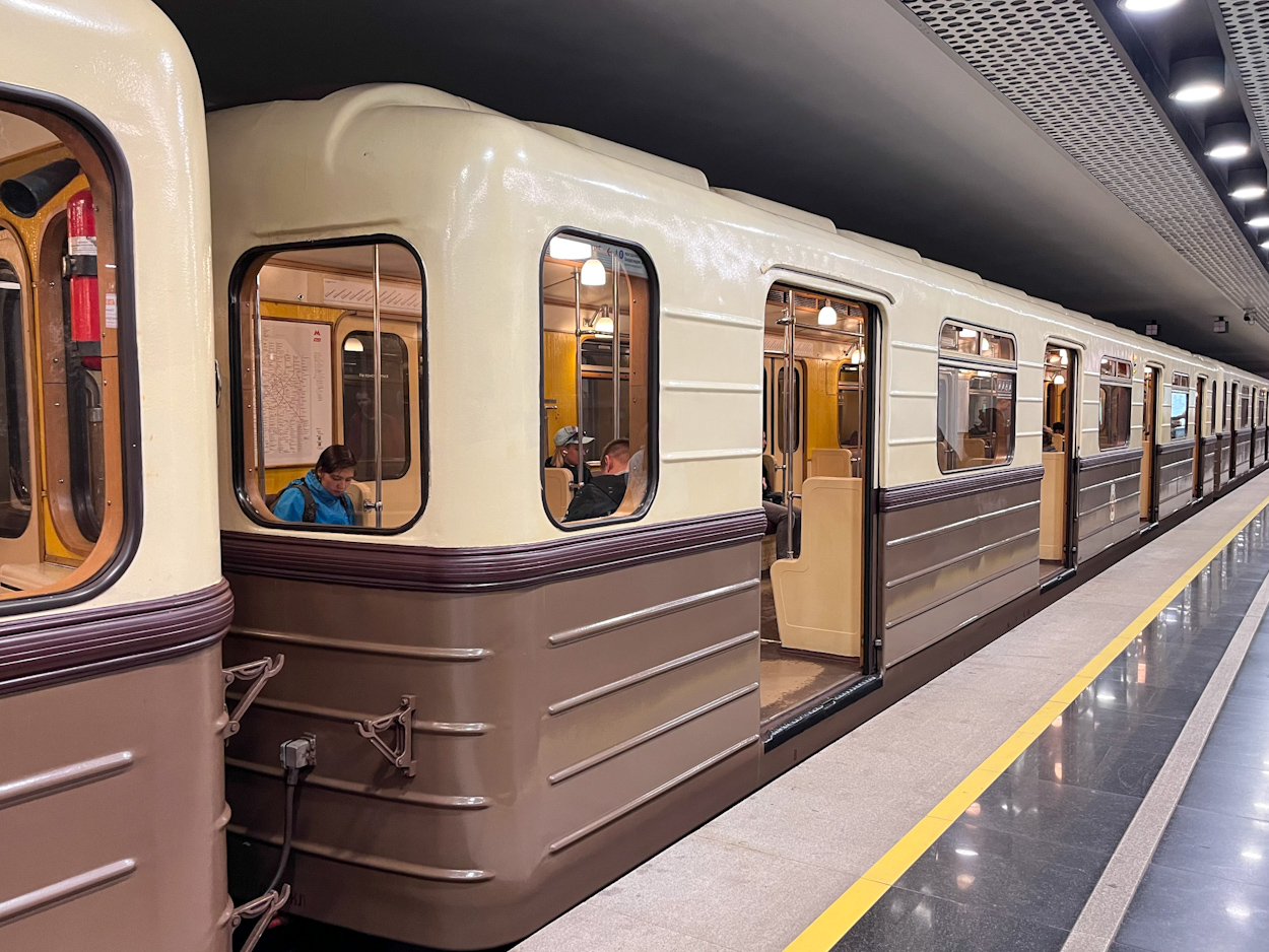 Москва, 81-714.5А № 1946; Москва — Парад поездов ко Дню города 9 — 10 сентября 2023