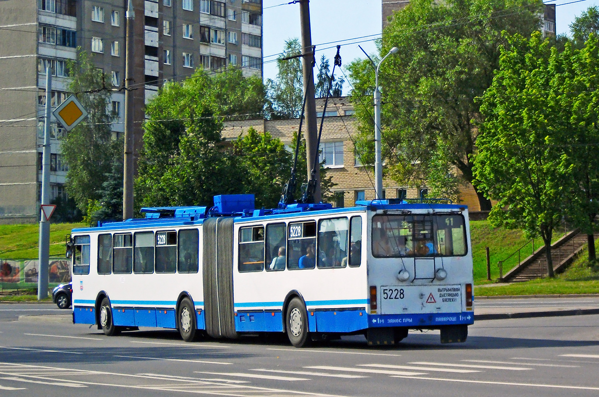 Минск, БКМ 213 № 5228