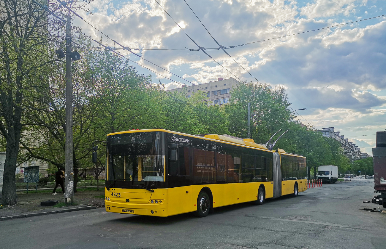 Киев, Богдан Т90110 № 4323