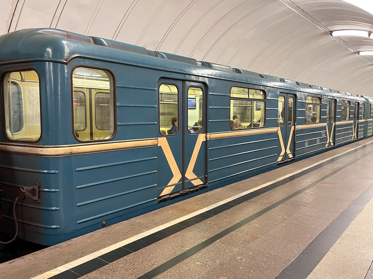 Москва, 81-714.5М (МВМ) № 1992