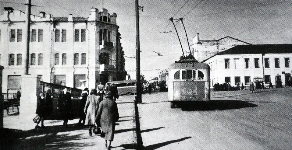 Киров, ЯТБ-1 № 5; Киров — Старые фотографии