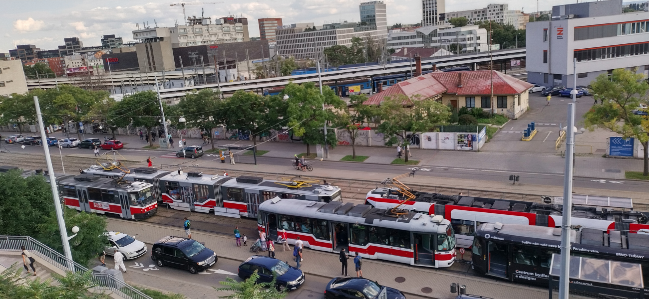 Brno, Tatra KT8D5N № 1734; Brno, Vario LFR.E № 1584