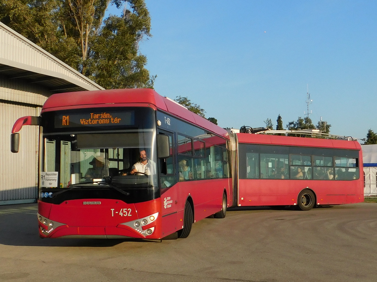 Szeged, Ikarus-Škoda Tr187.2 № T-452 Szeged, Ikarus-Škoda Tr187.2 № T-452