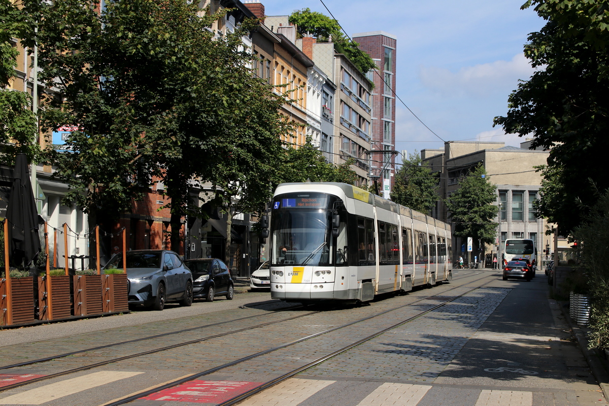 Антверпен, Bombardier Flexity 2 № 7304