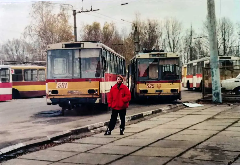 Львов, Škoda 14Tr11/6 № 581; Львов, Škoda 14Tr02/6 № 525
