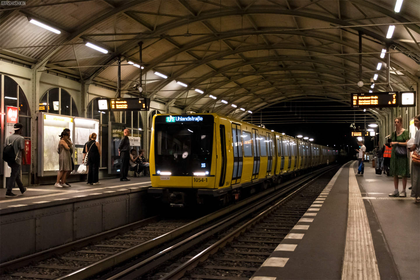 Берлин, BVG IK18 № 1054-1