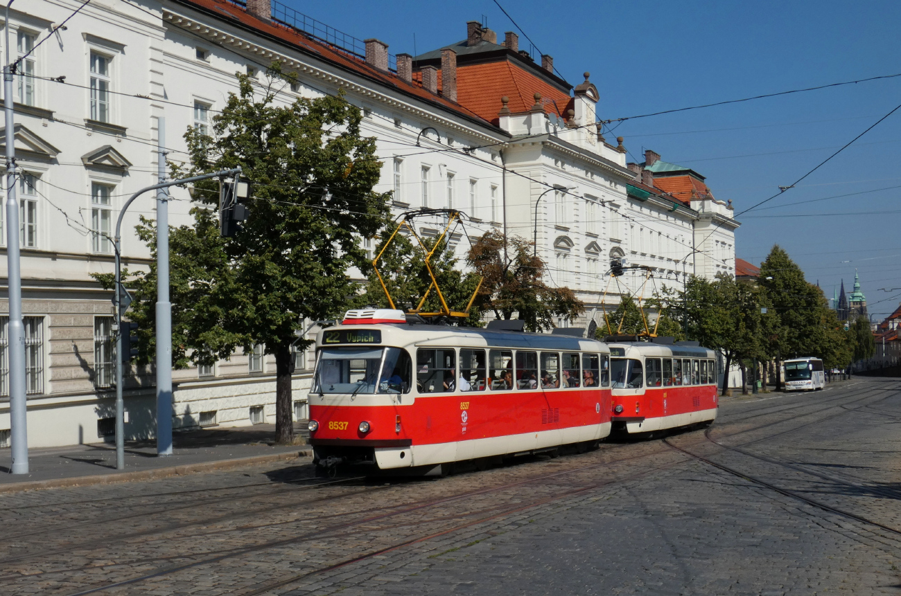 Прага, Tatra T3R.P № 8537