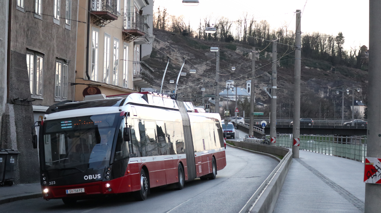 Зальцбург, Solaris Trollino III 18 AC MetroStyle № 323