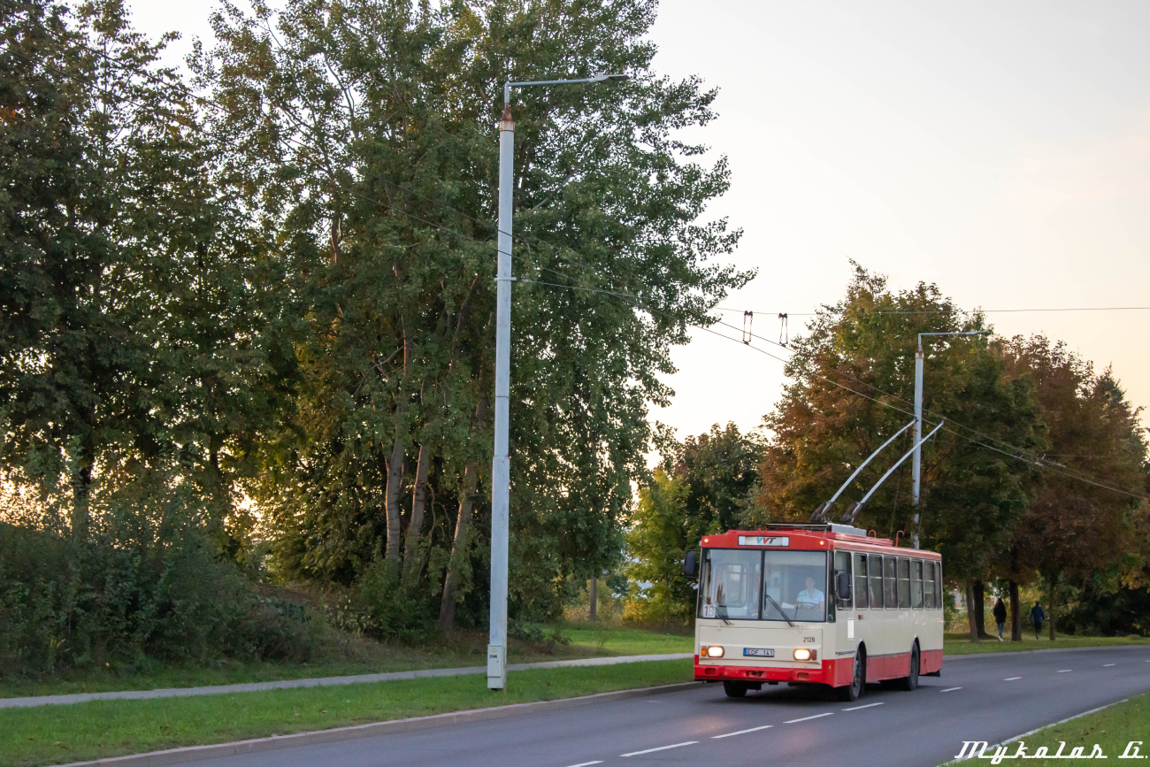 Вильнюс, Škoda 14Tr10/6 № 2128 Вильнюс, Škoda 14Tr10/6 № 2128