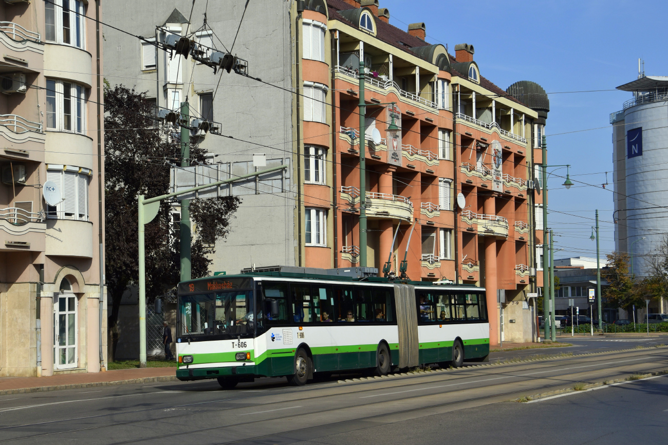 Szeged, Škoda 15Tr03/6 № T-606