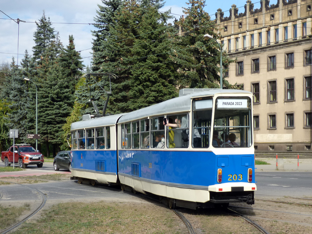Kraków, Konstal 102N Br. 203; Kraków — Parade of historic and contemporary trams 2023