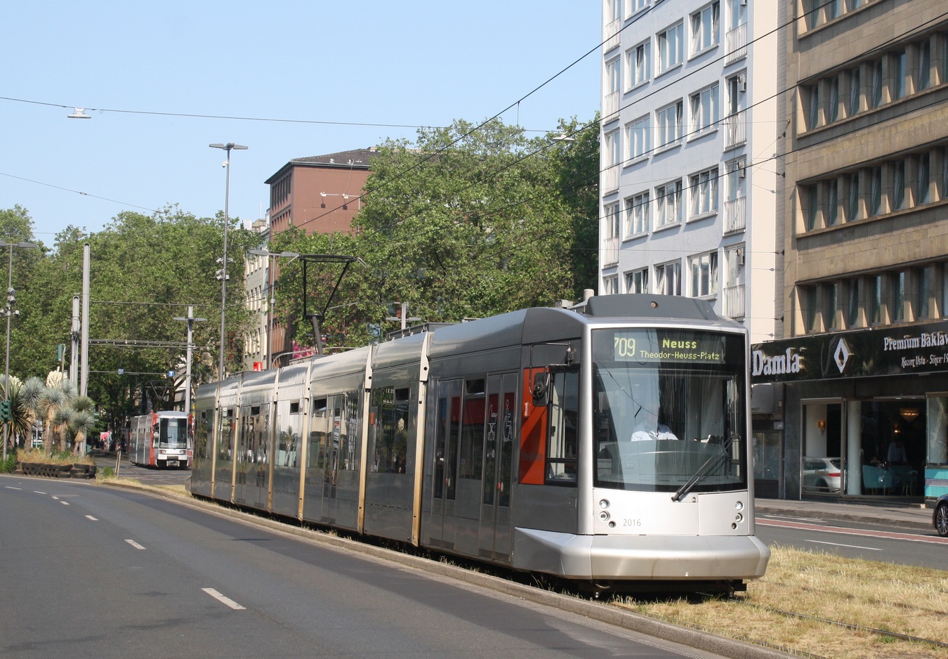 Дюссельдорф, Siemens Combino NF10 № 2016