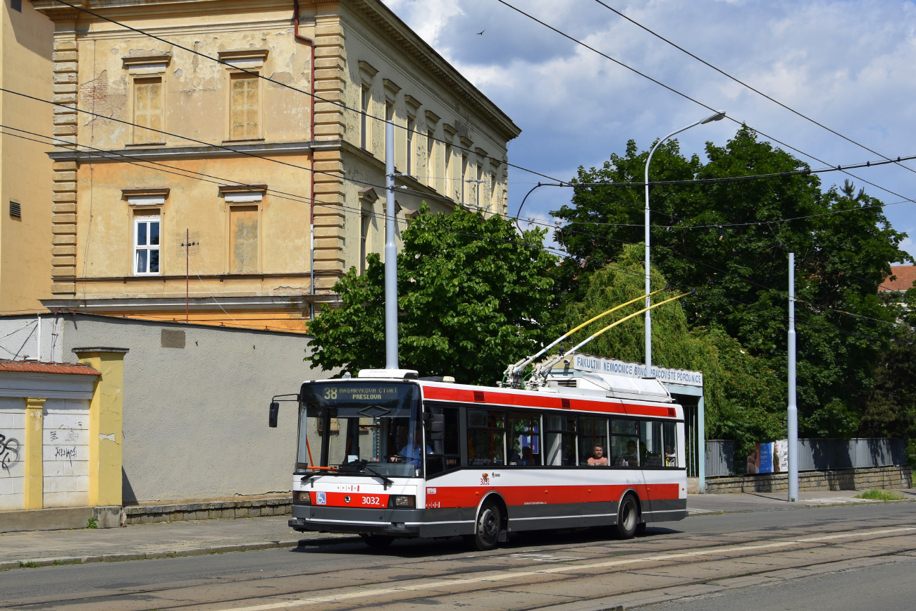 Brno, Škoda 21Tr № 3032