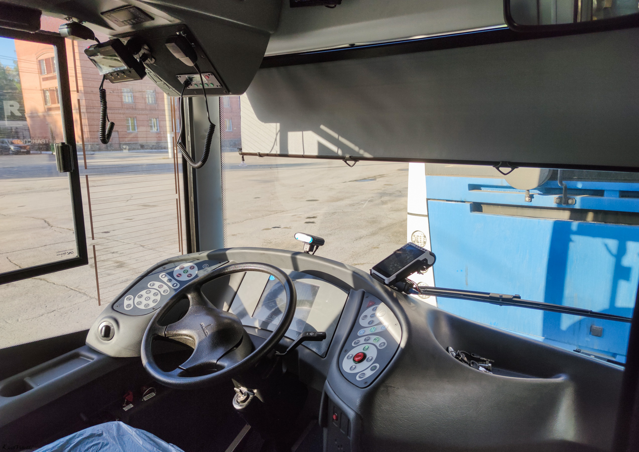 Новосибирск, УТТЗ-6241.01 «Горожанин» № 2513