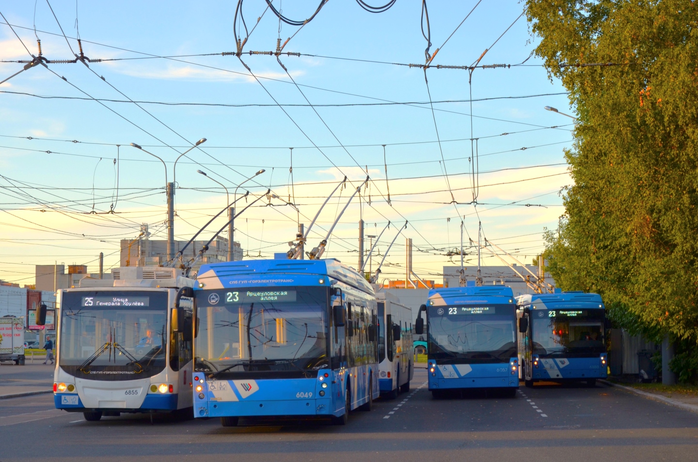 Санкт-Петербург, ВМЗ-5298.01 «Авангард» № 6855; Санкт-Петербург, Тролза-5265.08 «Мегаполис» № 6049