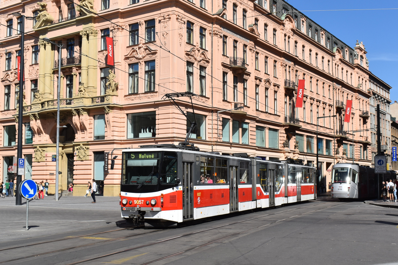 Praha, Tatra KT8D5R.N2P č. 9057
