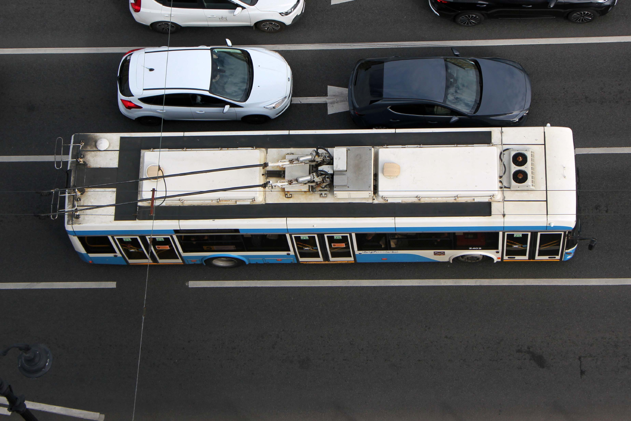 Санкт-Петербург, БКМ 321 № 2402