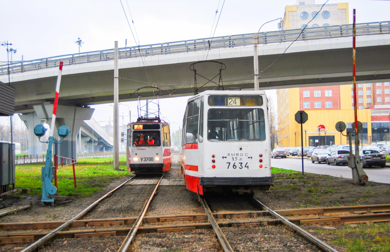 Санкт-Петербург, ЛМ-68М № 3700; Санкт-Петербург, ЛМ-68М № 7634
