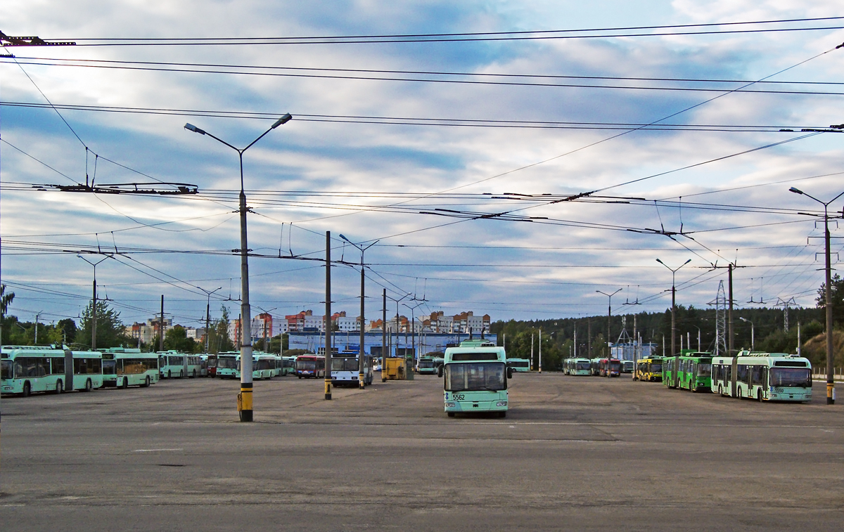 Minsk, BKM 321 Nr. 5562; Minsk — Trolleybus depot # 5