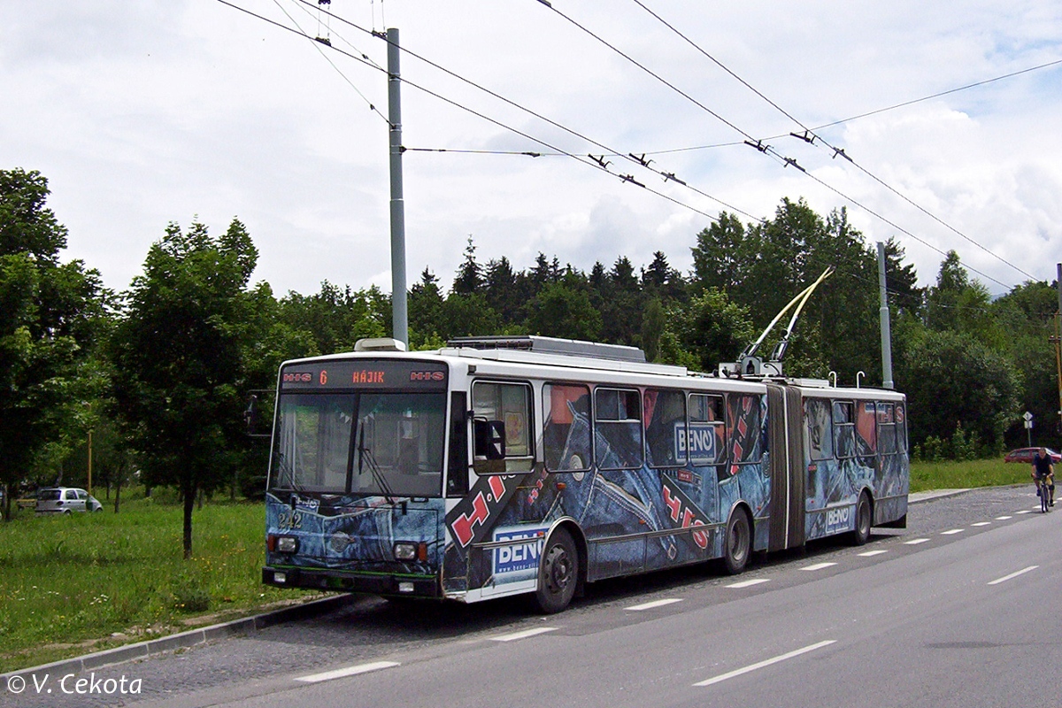 Жилина, Škoda 15Tr13/7M № 242