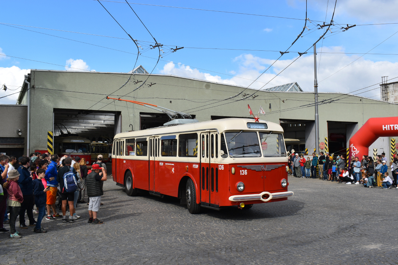 Pardubice, Škoda 8Tr9 nr. 136 (302); Jihlava — Anniversary: 75 years of trolleybuses and 80 years of buses in Jihlava (23-24.09.2023)