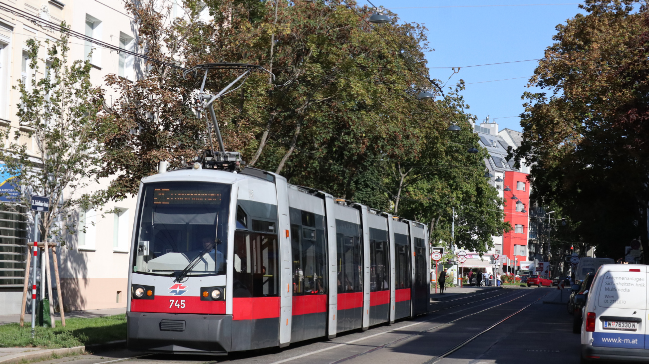 Вена, Siemens ULF-B1 № 745