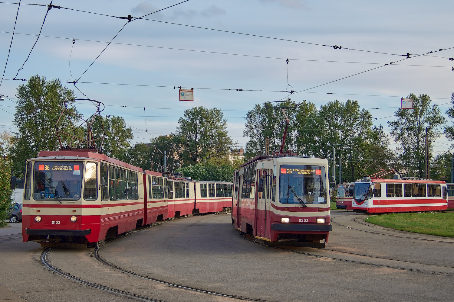 Санкт-Петербург, 71-147К (ЛВС-97К) № 8102; Санкт-Петербург, ЛВС-86К № 8203; Санкт-Петербург — Конечные станции и разворотные кольца