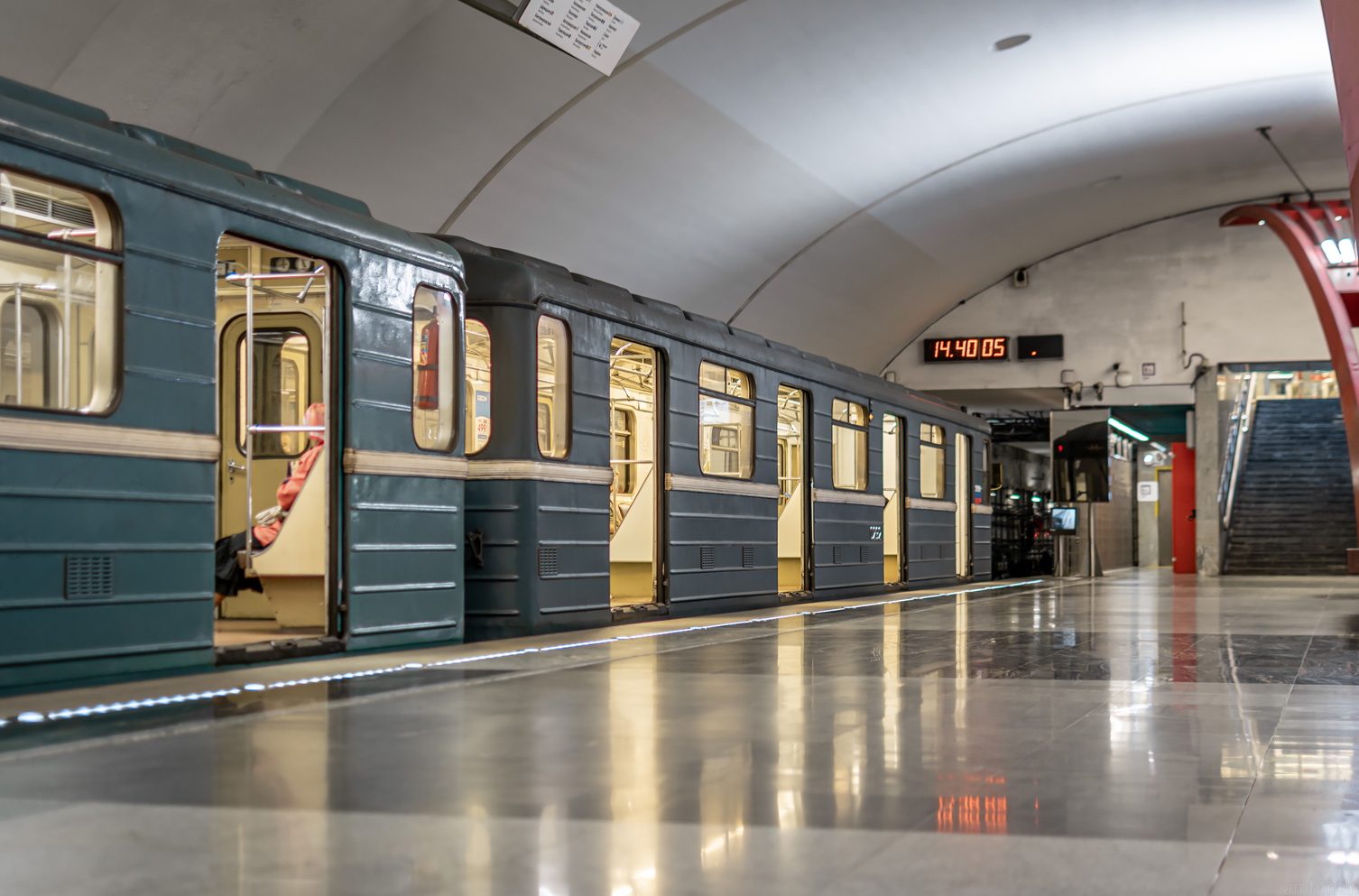 Москва, 81-717.5 (ММЗ/МВМ) № 0292 Москва, 81-717.5 (ММЗ/МВМ) № 0292