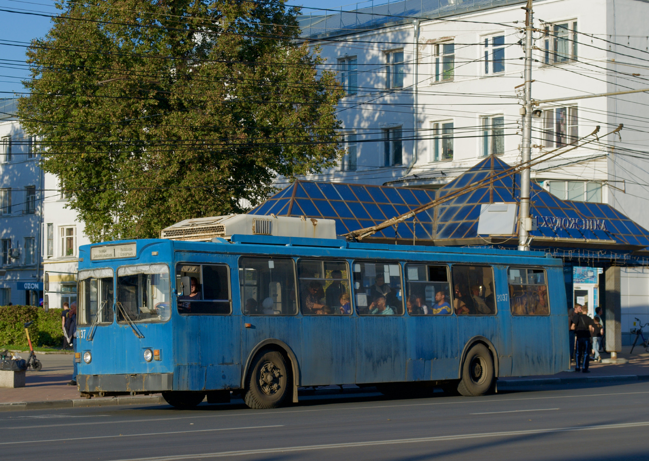 Рязань, ЗиУ-682ГМ1 (с широкой передней дверью) № 2037
