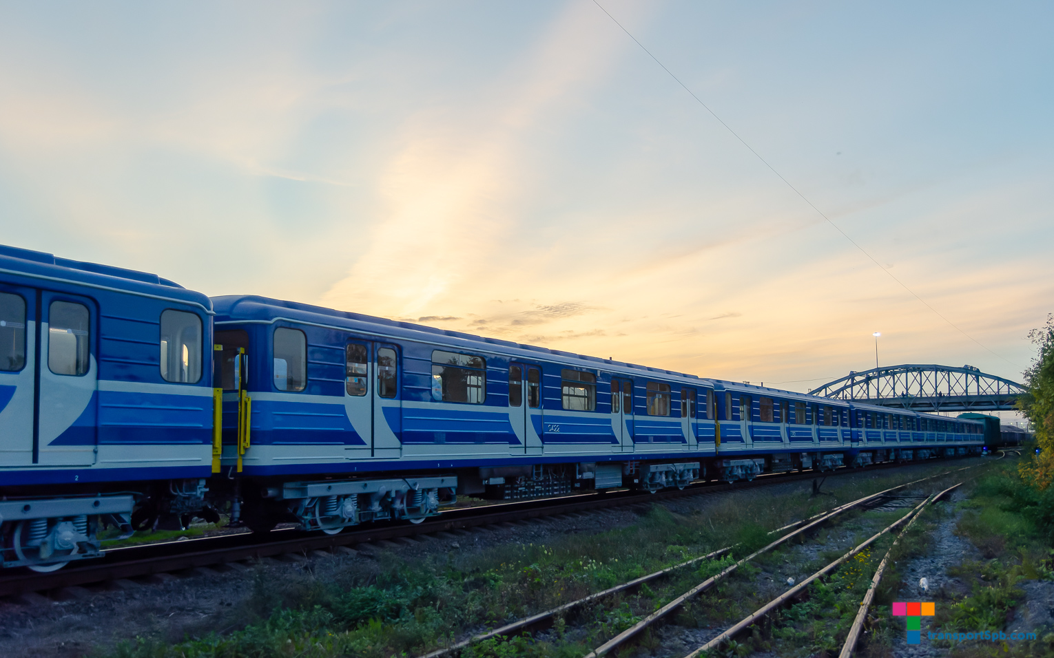 Samara, 81-714 (MMZ) č. 0422; Saint-Petersburg — Metro — Transport of subway cars by railway; Samara — Transportation of subway cars by railway