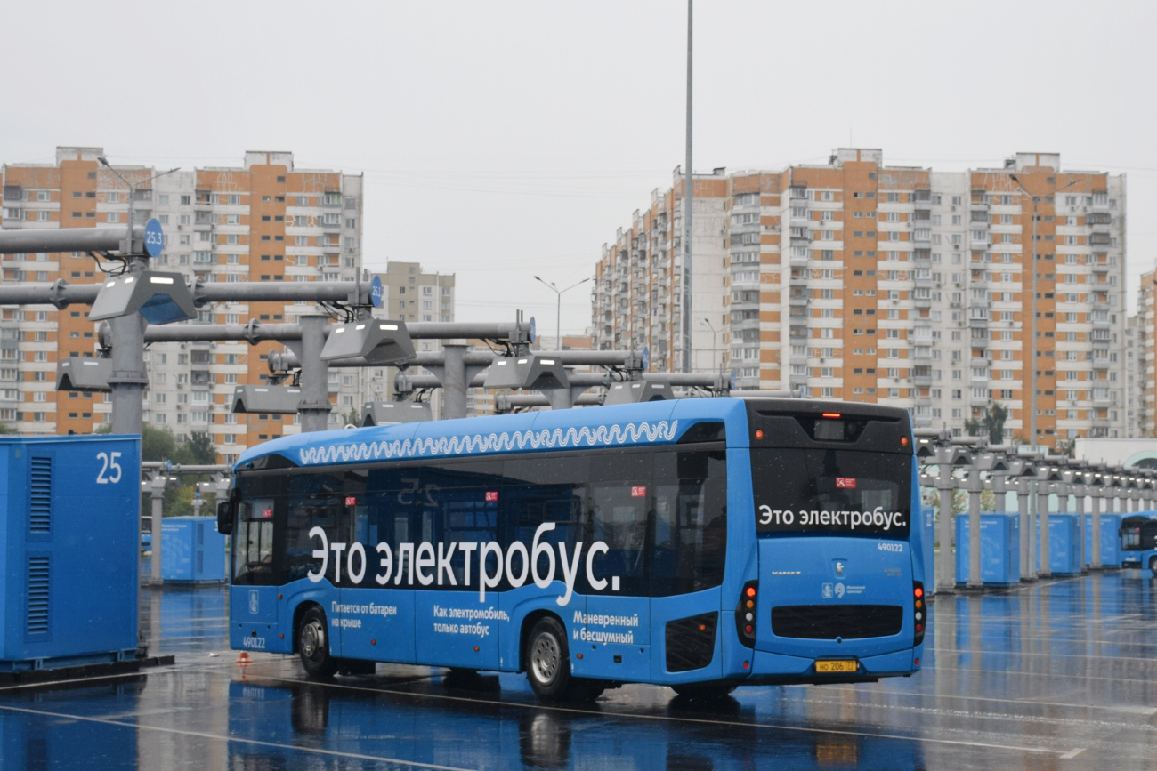 Москва, КАМАЗ-6282 № 490122