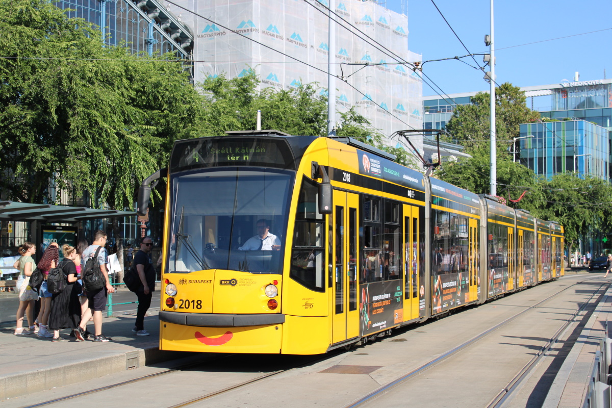 Будапешт, Siemens Combino Supra NF12B № 2018